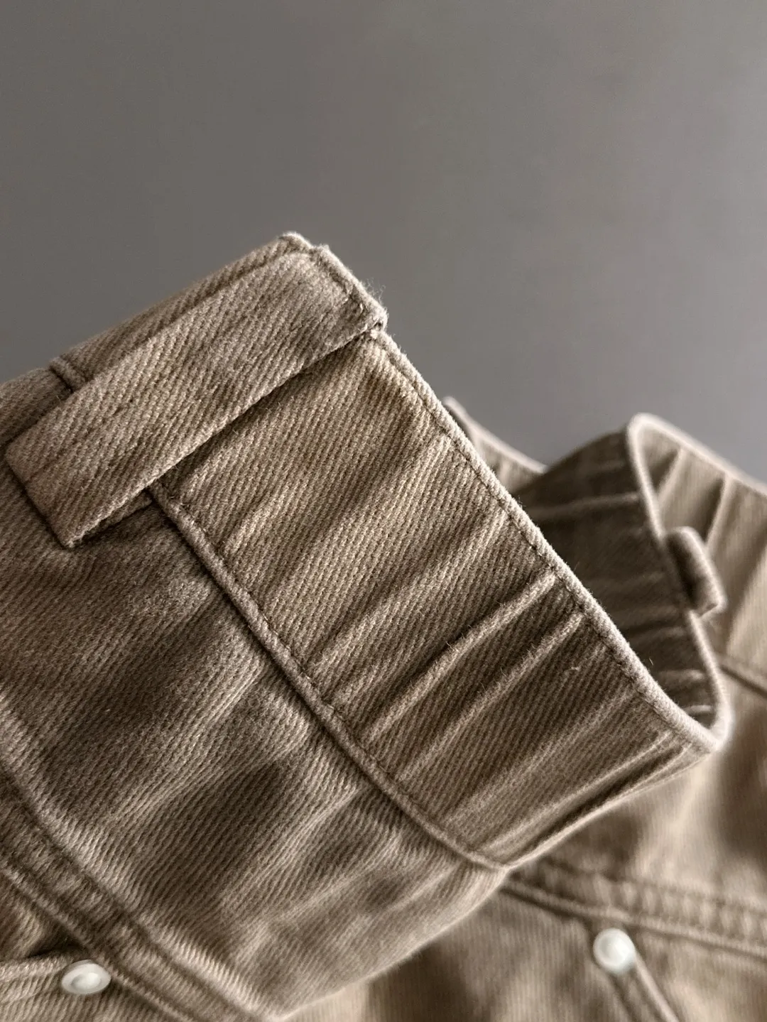 Next day shipping P360 Big Goose 2025 new autumn elastic band casual pants, thick counter-customized fabrics, high breathability and comfort, impeccable details, brand element design concept, reflecting high quality. It feels delicate and soft! It presents a casual cut and the upper body shape is great! Size: M-4XL